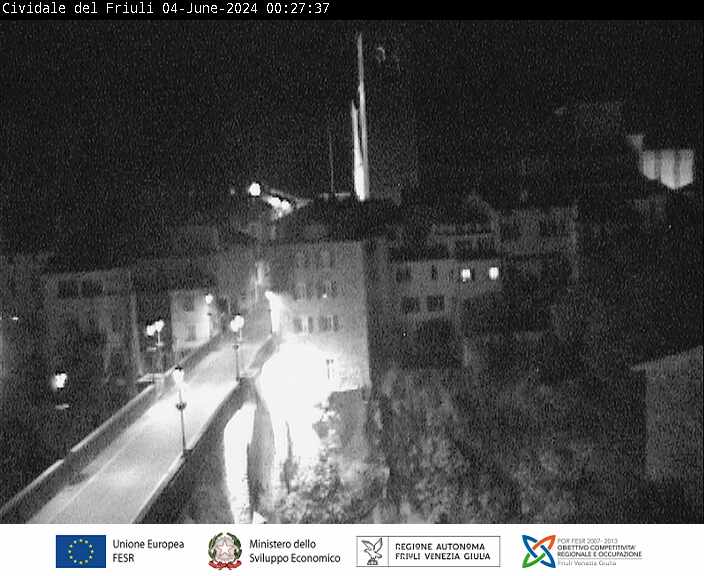 immagine della webcam nei dintorni di Sella Nevea: webcam Savogna